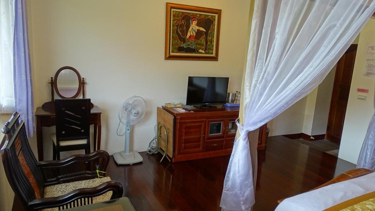 Emoonten Homestay Sanzhi Buitenkant foto